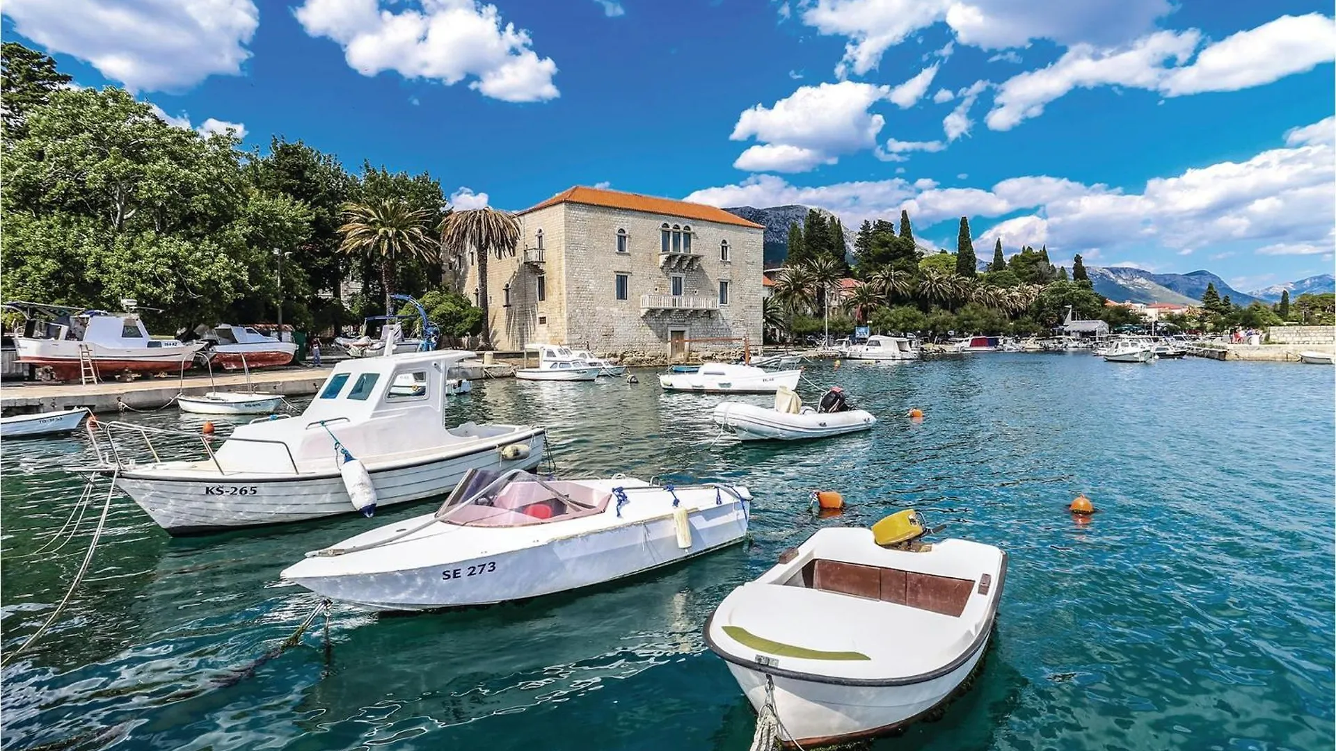 Kaštela Beautiful Apartment In Kastel Luksic With Wifi 0*,  קרואטיה